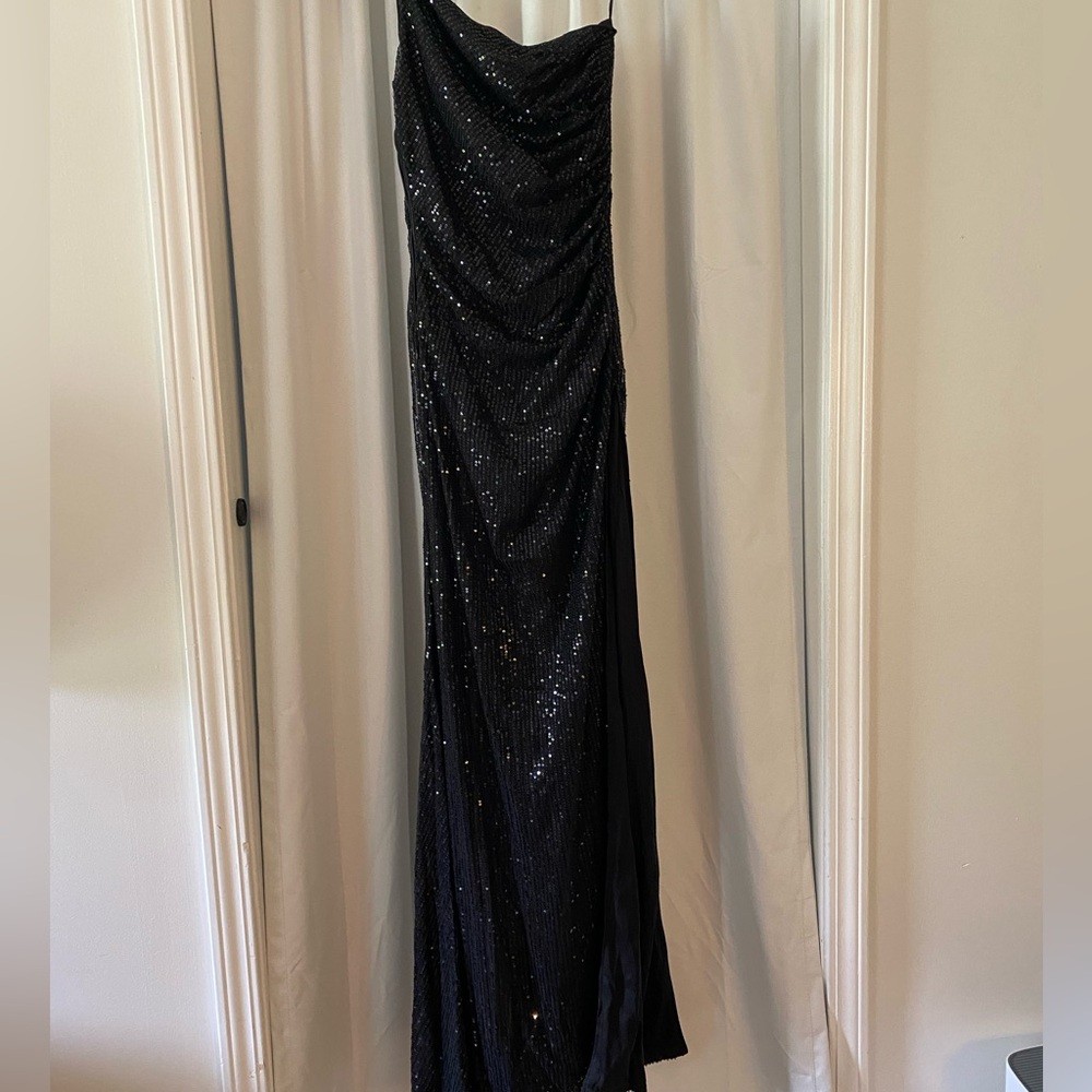Elegant Black Sequin Prom Dress